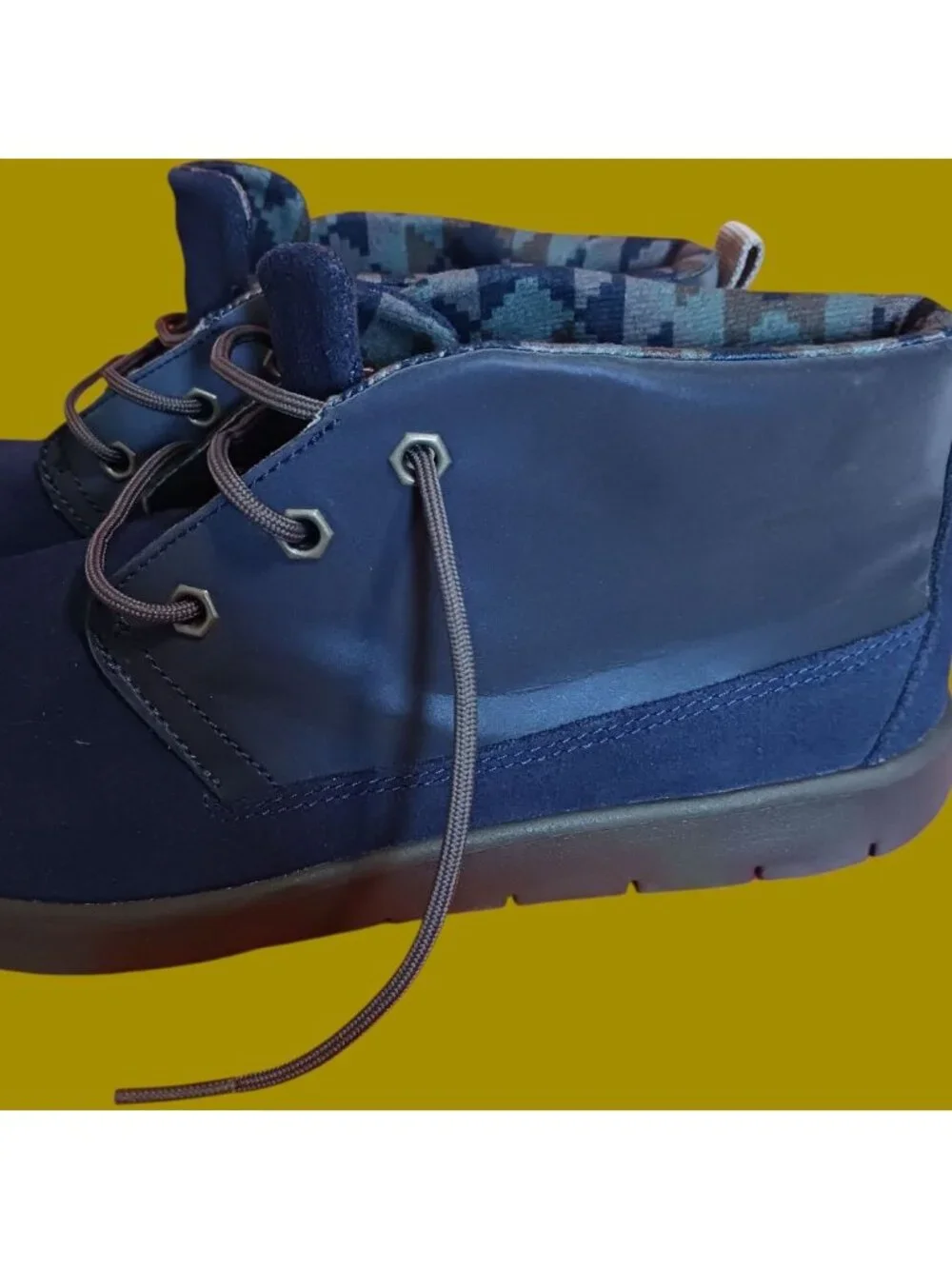 UGG Blue Youth Reflective Canoe Chukka Boots Navy Blue Size 6